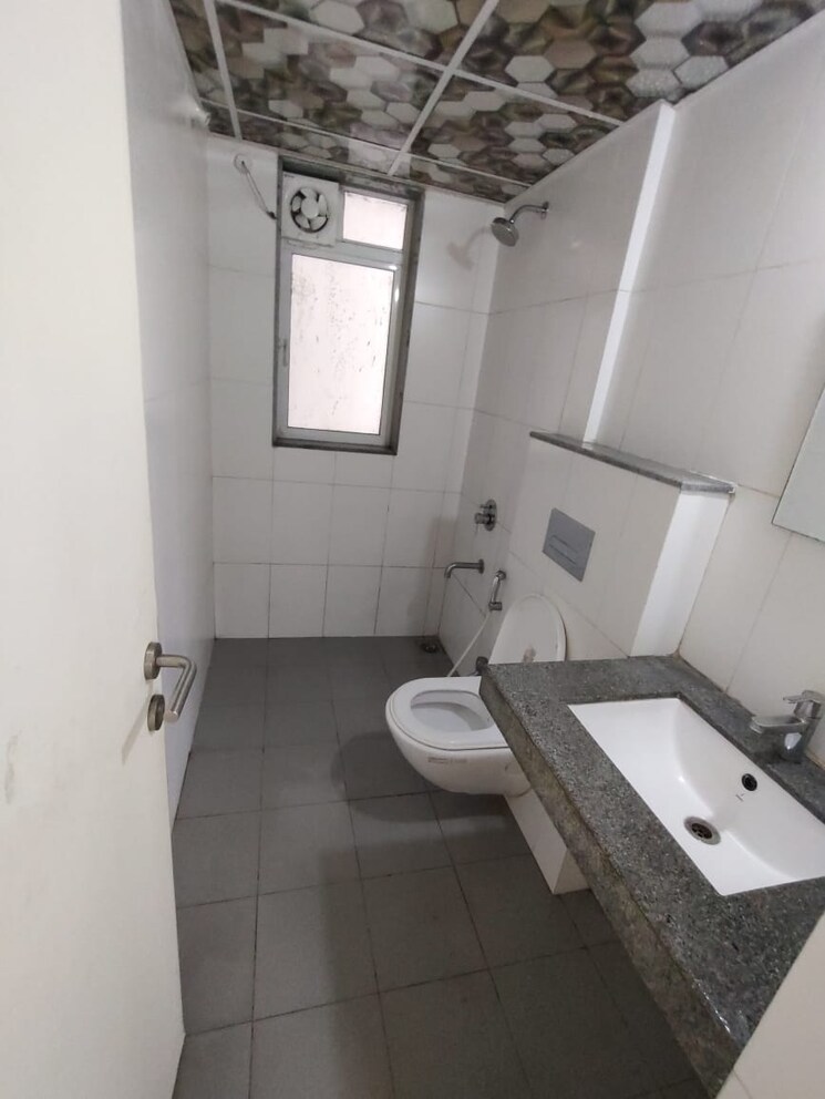 Bathroom, sheth-avalon-phase-2 2 Bedroom 637 Sq.Ft. Apartment In Majiwada Thane 7836781