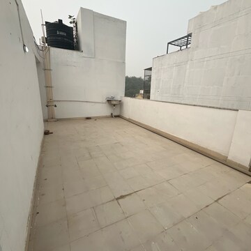 Kitchen in 1 RK Builder Floor at Ansal Sushant Lok I, Sector 43 – for Rent