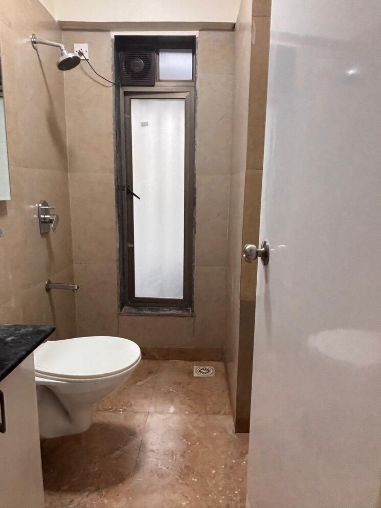Bathroom, ekta-iris 2 Bedroom 800 Sq.Ft. Apartment In Khar West Mumbai 7837317