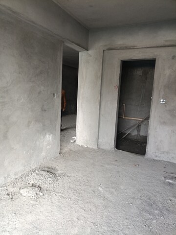 Room in 2 BHK Apartment at Acorn Hive, Gopasandra – for Sale