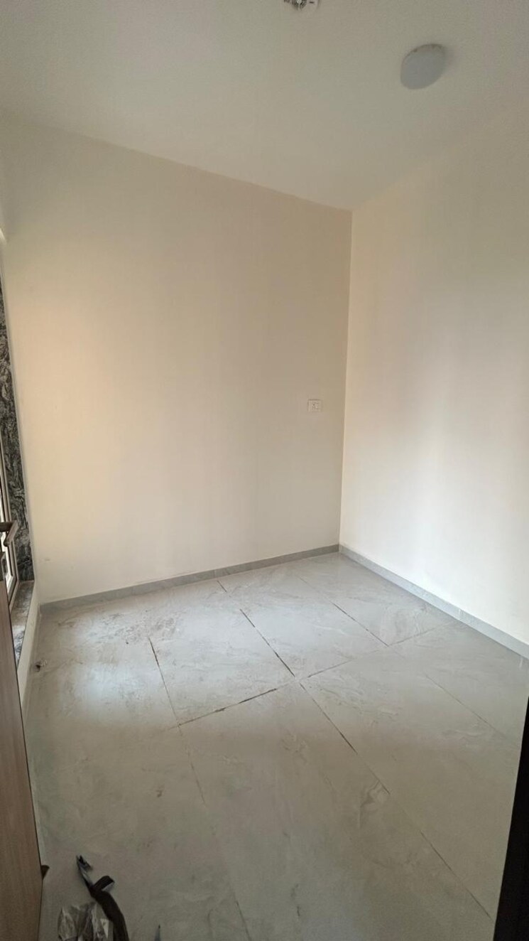 Room, bharat-arize 2.5 Bedroom 1080 Sq.Ft. Apartment In Goregaon West Mumbai 7837376