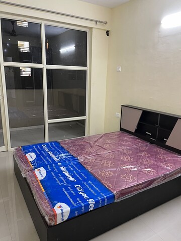 2 BHK Apartment For Rent in Pyramid Elite, Sector 86
