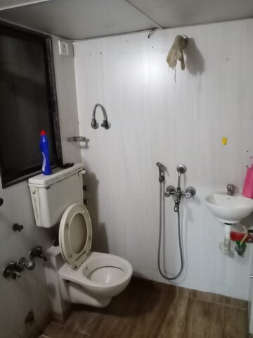 Bathroom in 1 BHK Apartment at Acme Complex 2A, Goregaon West – for Sale