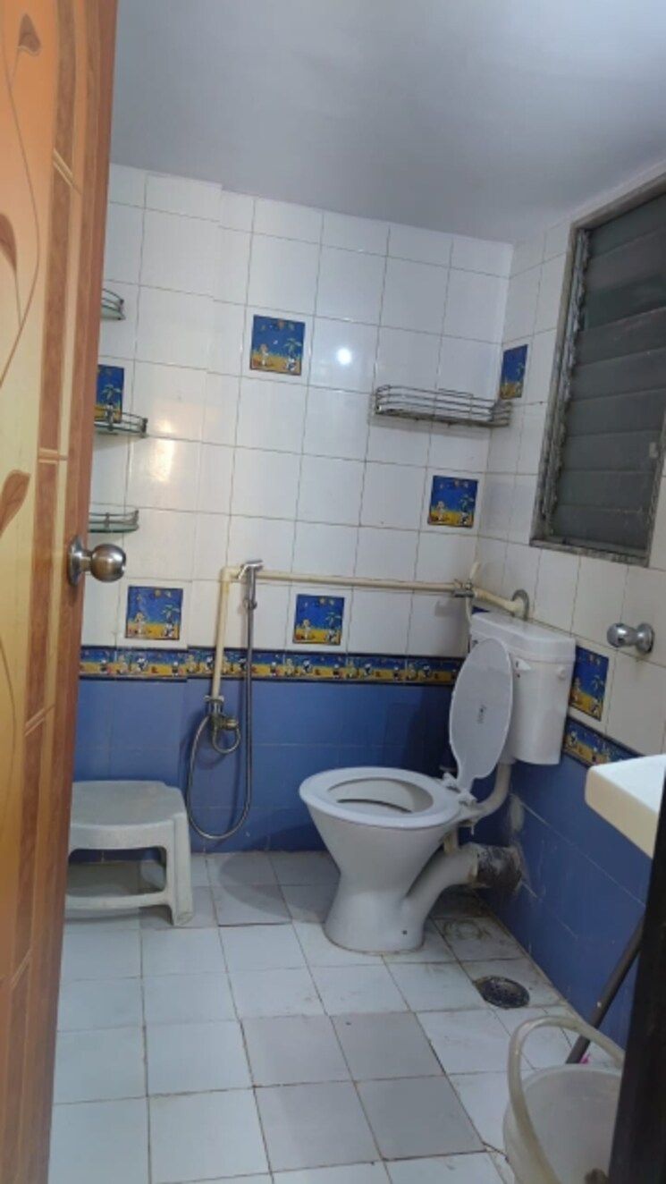 Bathroom, sagar-avenue-ii 1 Bedroom 500 Sq.Ft. Apartment In Santacruz East Mumbai 7837687