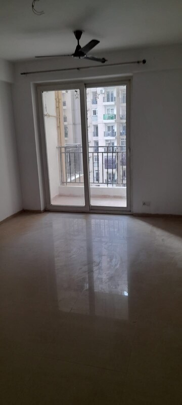 2 BHK Apartment For Sale in Paras Tierea, Sector 137