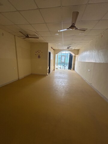 Room in 3.5 BHK Apartment at Gulmohar Regency, Viman Nagar – for Rent