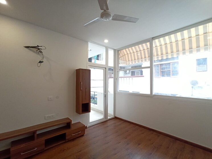 Room, dlf-city-phase-iii 3 Bedroom 251 Sq.Ft. Builder Floor In Sector 24 Gurgaon 7838256