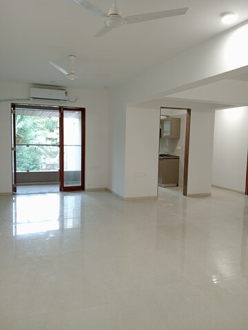 3 BHK Apartment For Sale in Acharat Baug, Santacruz West