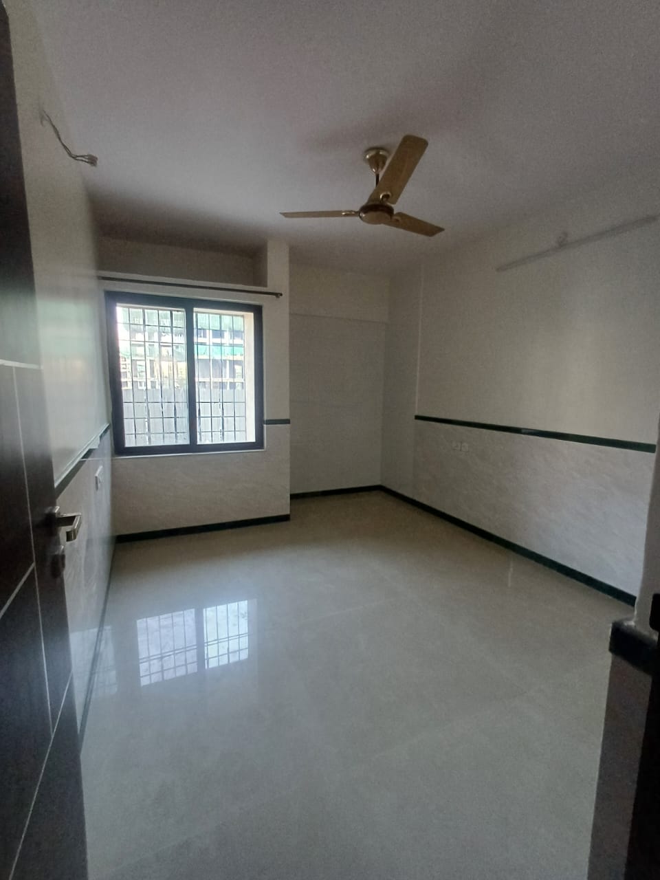1 BHK + Study Room Apartment For Sale in Dosti Vihar