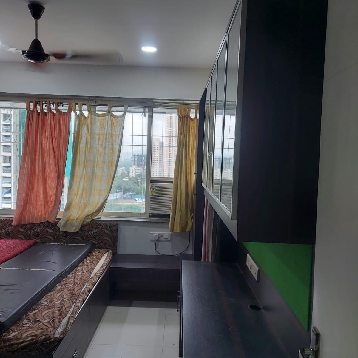 2 BHK Apartment For Rent in Kanakia Spaces Zen World Datar Colony Mumbai  7838793