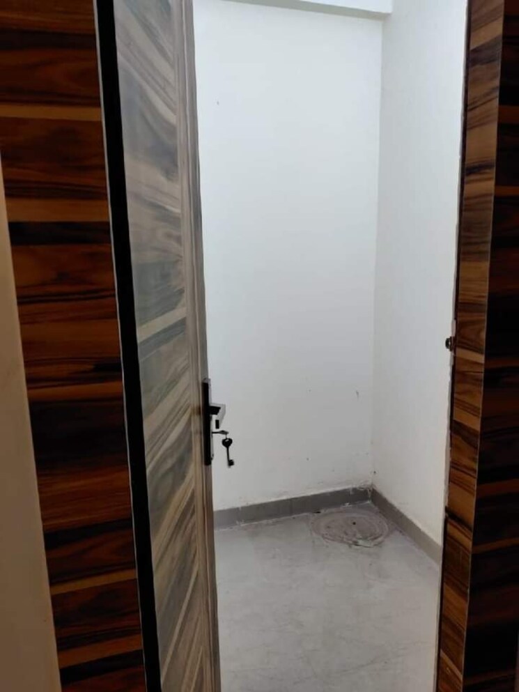 Bathroom, supertech-ecovillage-ii 2 Bedroom 890 Sq.Ft. Apartment In Sector 16b Greater Noida Greater Noida 7838829