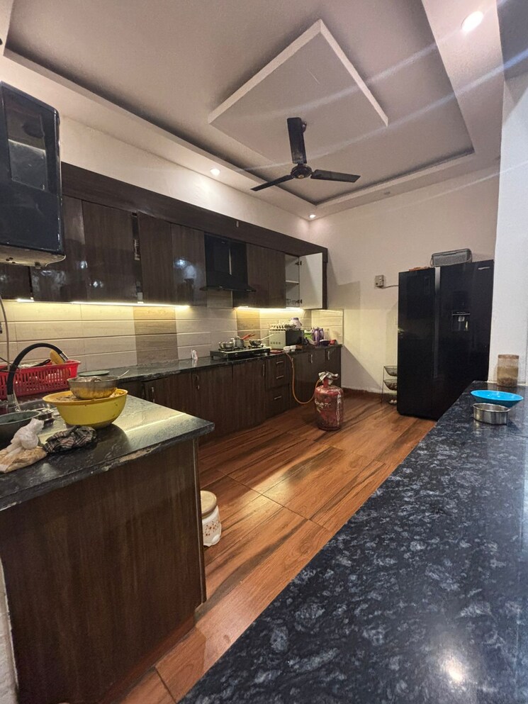 Kitchen, ansal-sushant-residency 4 Bedroom 500 Sq.Yd. Builder Floor In Sushant Lok Iii Gurgaon 7838894