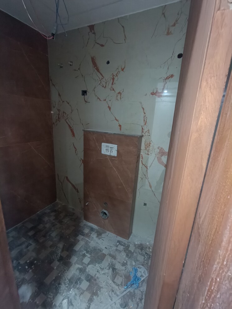 Bathroom, chattarpur 3 Bedroom 135 Sq.Yd. Independent House In Chattarpur Delhi 7838904