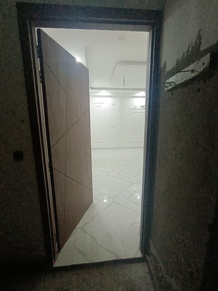 Bathroom, chattarpur 3 Bedroom 135 Sq.Yd. Independent House In Chattarpur Delhi 7838904