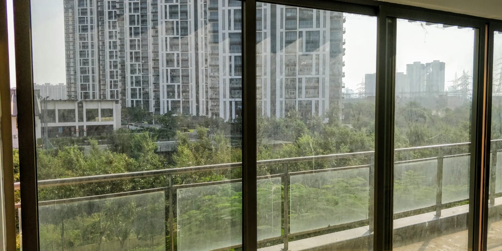 4 BHK + Servant Room,Study Room 3300 Sq.Ft. Apartment in Tata Primanti-Executive Apartments