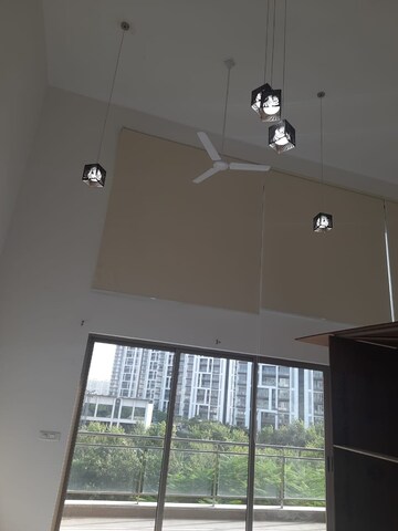 Room in 4 BHK Apartment at Tata Primanti-Executive Apartments, Sector 72 – for Sale