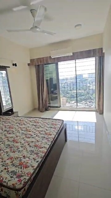 Bedroom in 2 BHK Apartment at Andheri West – for Rent