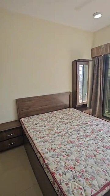 Bedroom in 2 BHK Apartment at Andheri West – for Rent