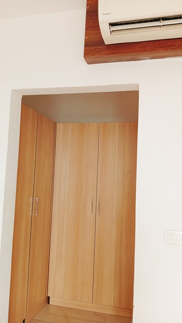 Furnished Amenities in 3.5 BHK Apartment at Rishita Manhattan, Gomti Nagar – for Sale