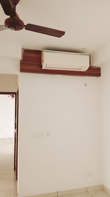 Furnished Amenities in 3.5 BHK Apartment at Rishita Manhattan, Gomti Nagar – for Sale