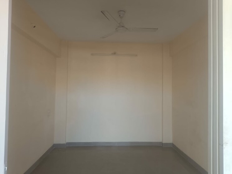 Room, varanasi-society 1 Bedroom 650 Sq.Ft. Apartment In Warje Pune 7839139