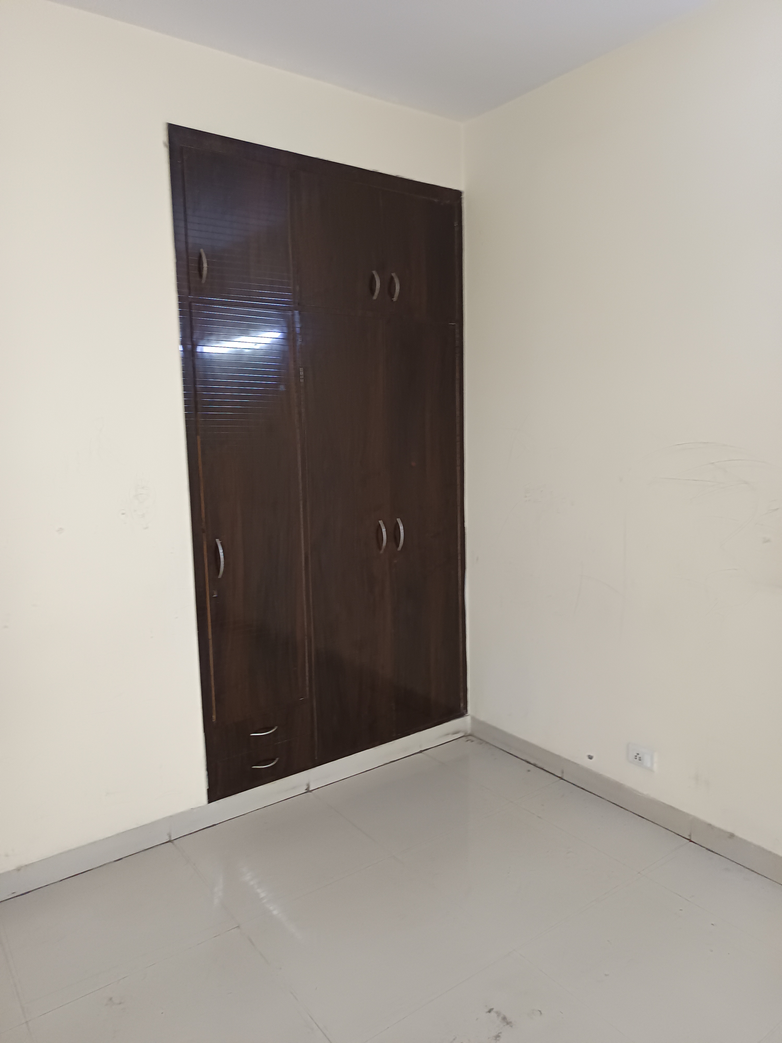 2 BHK Apartment For Sale in Omaxe Grand
