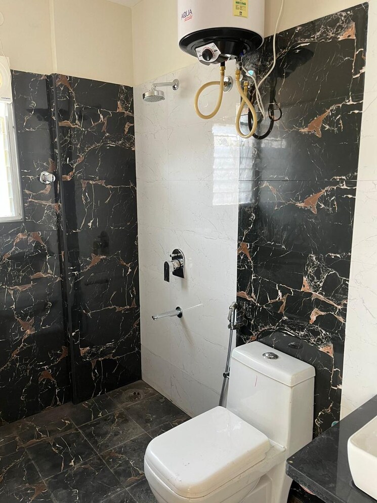 Bathroom, the-residences-jayamahal 3 Bedroom 3000 Sq.Ft. Apartment In Jayamahal Bangalore 7839212