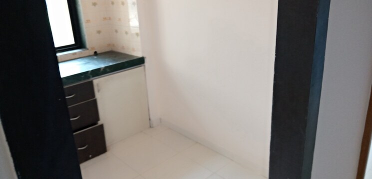 Room, pandurang-chs-balkum 1 Bedroom 585 Sq.Ft. Apartment In Balkum Pada Thane 7839300