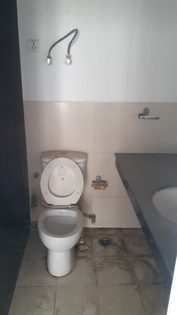 Bathroom in 3 BHK Apartment at Ansal Sunshine County, Kundli – for Sale