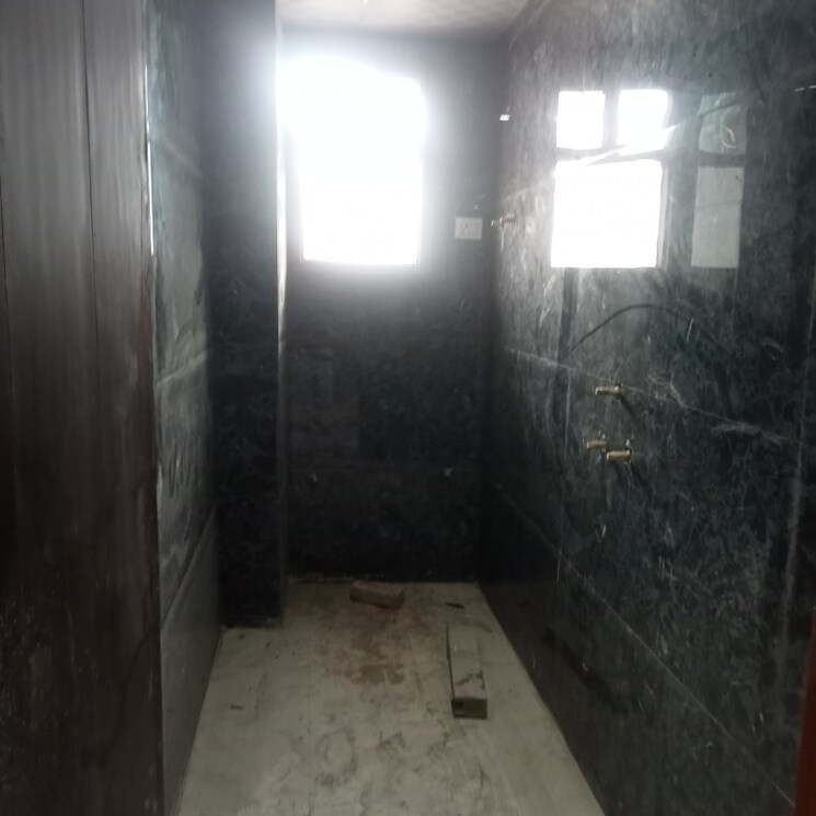 Bathroom, chattarpur 3 Bedroom 1100 Sq.Ft. Builder Floor In Chattarpur Delhi 7839548