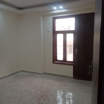 Room in 3 BHK Builder Floor at Chattarpur – for Sale