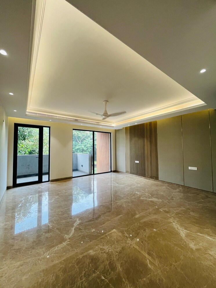 Room, suncity-heights 4 Bedroom 500 Sq.Yd. Builder Floor In Sector 54 Gurgaon 7839621