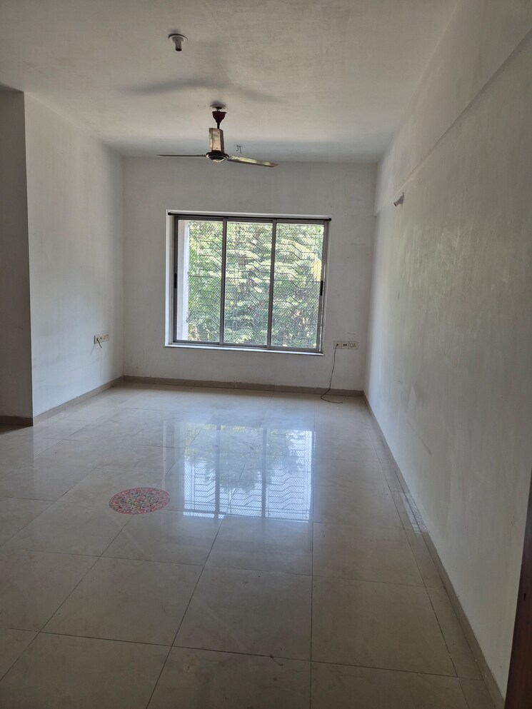 Room, siddhachal-phase-5-chs-ltd 2 Bedroom 825 Sq.Ft. Apartment In Vasant Vihar Thane 7839682