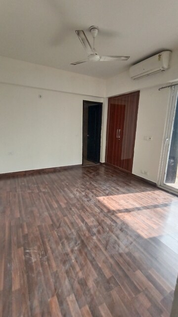 3 BHK Apartment For Rent in Sethi Max Royale Sector 76 Noida  7839749