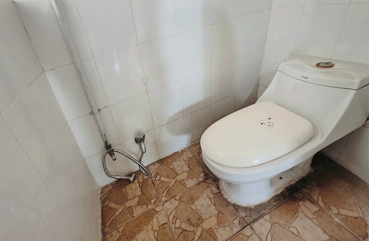 Bathroom, tyagi-durvankur 2 Bedroom 750 Sq.Ft. Apartment In Kharadi Pune 7839769