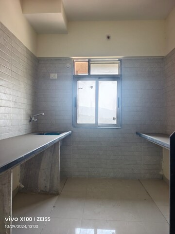 Room in 1 BHK Apartment at Vihang Valley Phase 3, Kasarvadavali – for Sale