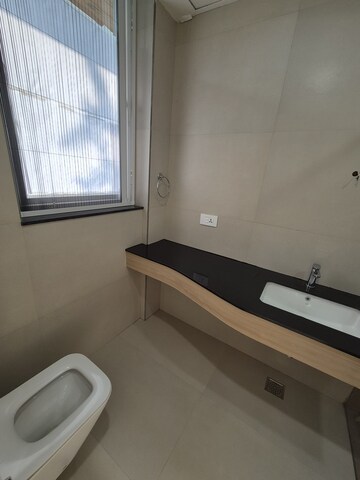 Master Bedroom in 3 BHK Builder Floor at Kailash Colony – for Rent