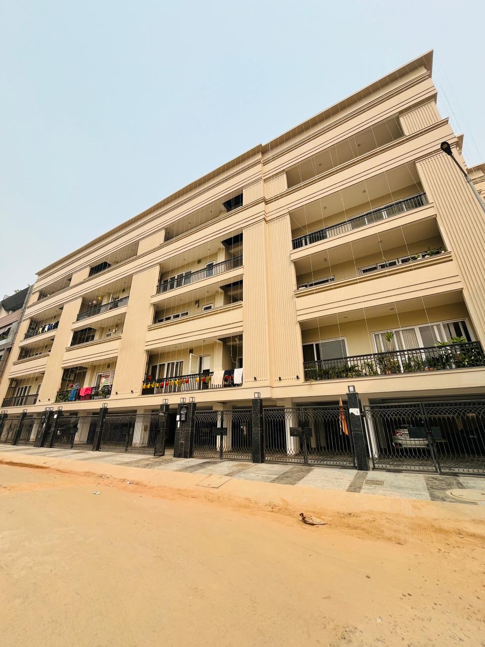 4 BHK + Pooja Room,Servant Room,Study Room,Extra Room Builder Floor For Sale in Ansal API Esencia