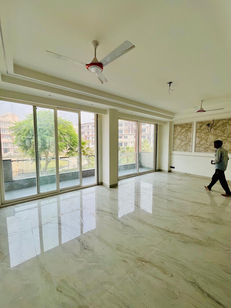 Room, ansal-api-esencia 4 Bedroom 330 Sq.Yd. Builder Floor In Sector 67 Gurgaon 7839940