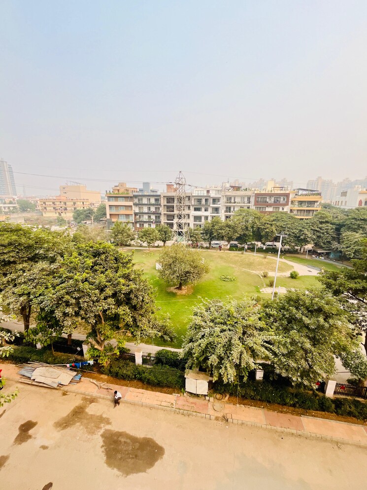 Master Bedroom, ansal-api-esencia 4 Bedroom 330 Sq.Yd. Builder Floor In Sector 67 Gurgaon 7839940