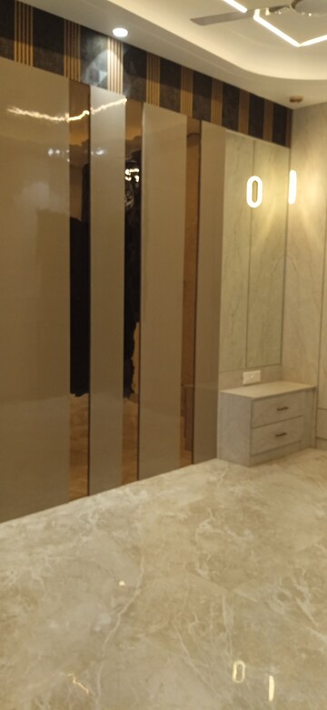 Bathroom in 3 BHK Builder Floor at Mahavir Enclave 1 – for Sale
