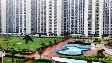 2 BHK Apartment For Rent in Antriksh Golf View, Sector 78