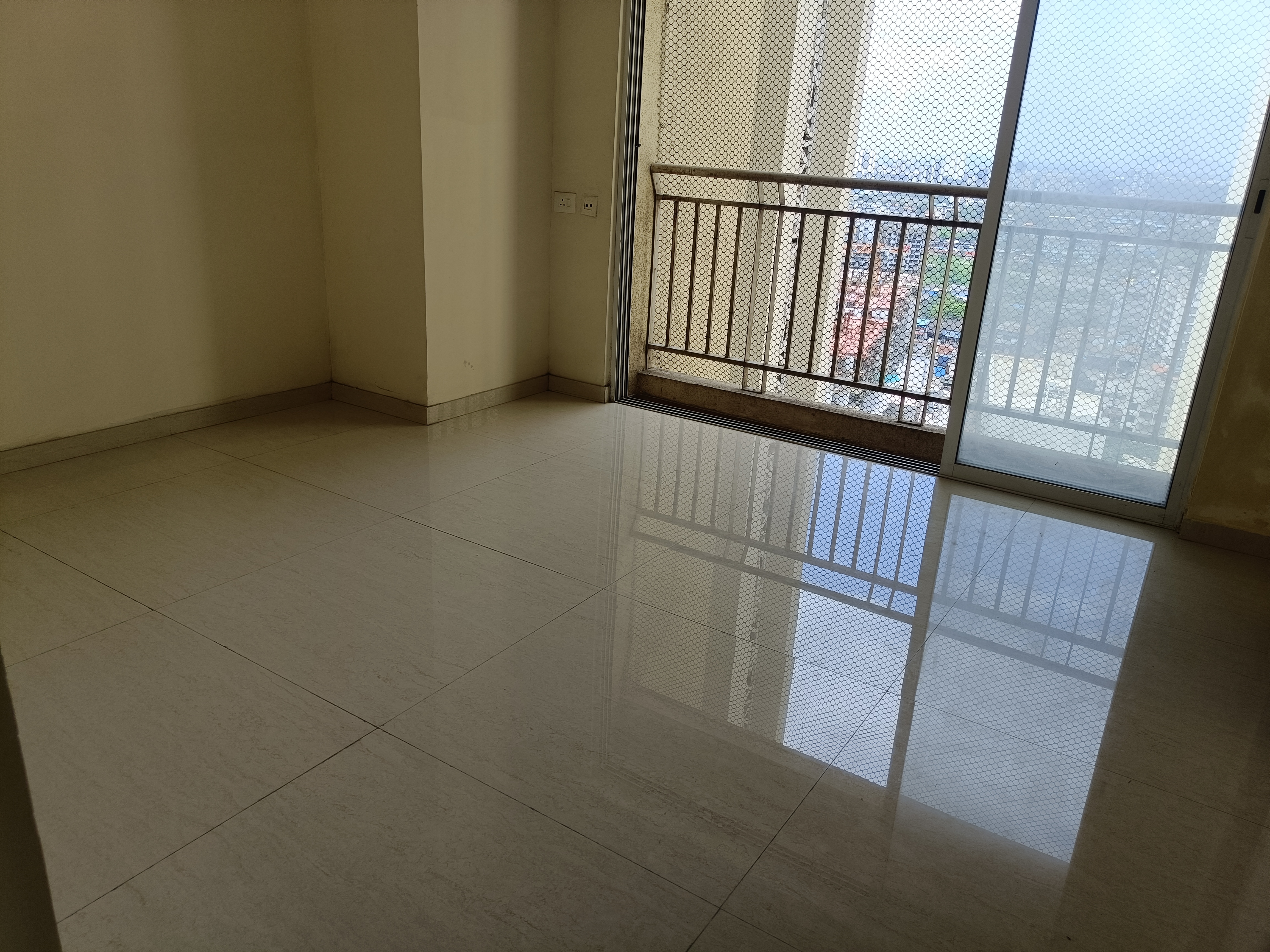 2 BHK + Pooja Room Apartment For Sale in Arihant Aarohi