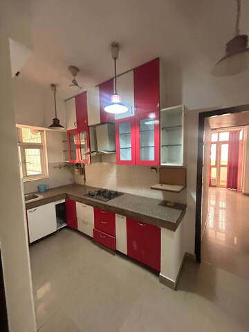 2.5 BHK Apartment For Rent in Supertech Ecociti, Sector 137