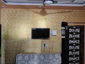 Furnished Amenities in 2 BHK Builder Floor at Rohini Sector 17 – for Sale