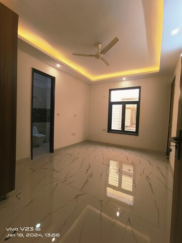 Room in 4 BHK Builder Floor at Chattarpur – for Sale