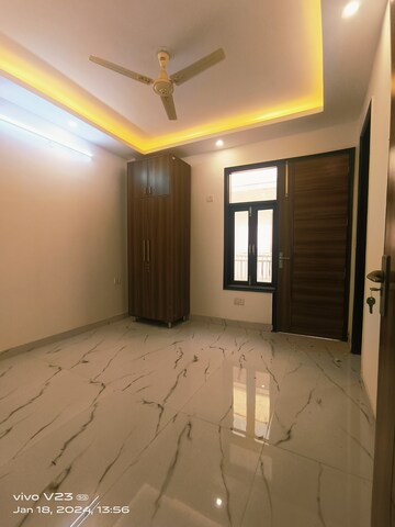 Room in 4 BHK Builder Floor at Chattarpur – for Sale