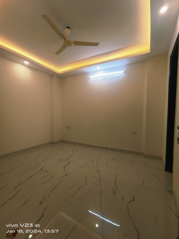 Room in 4 BHK Builder Floor at Chattarpur – for Sale