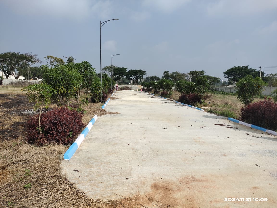 Plot For Sale in Premium Arasu Villa Sale 