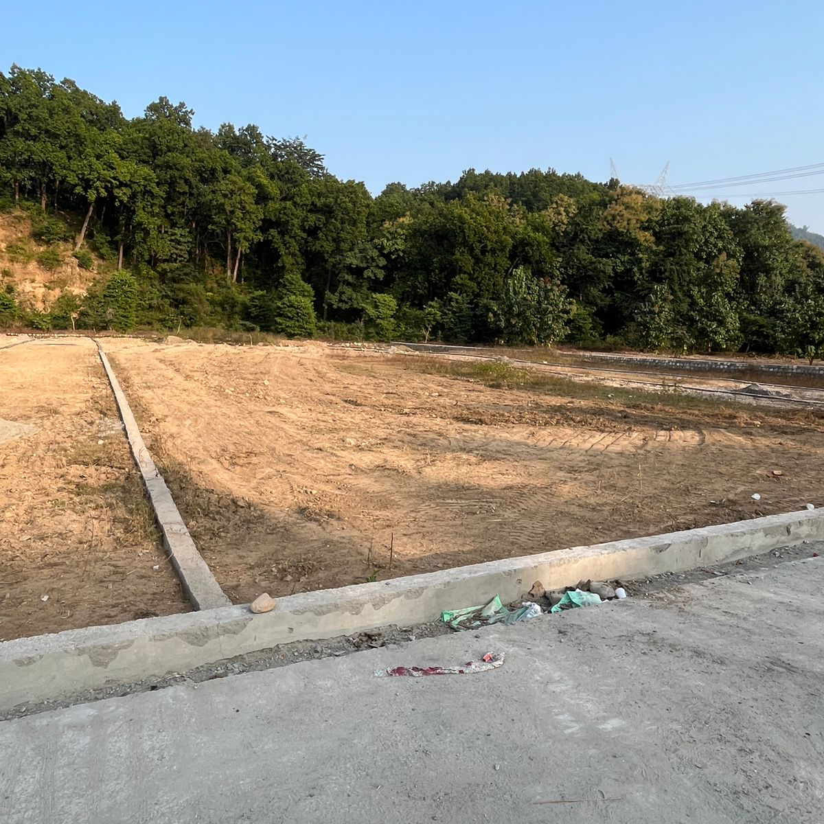 Plot For Sale in Bhakti Kunj